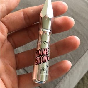 Benefit gimme brow